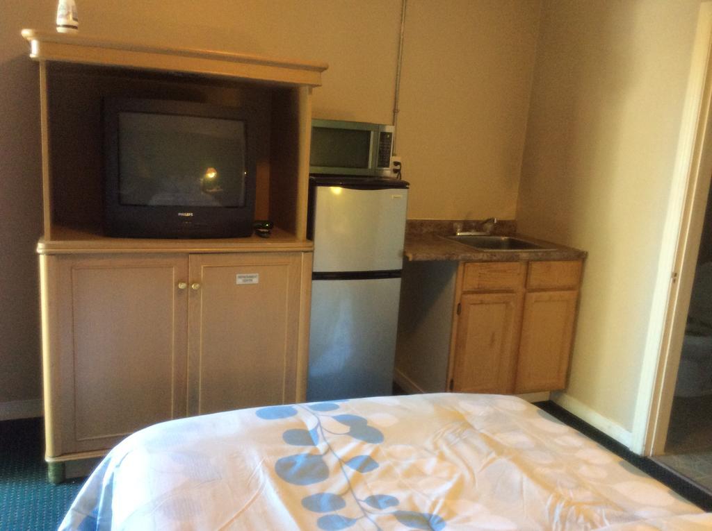 Palace Inn Motel Sarnia Eksteriør billede